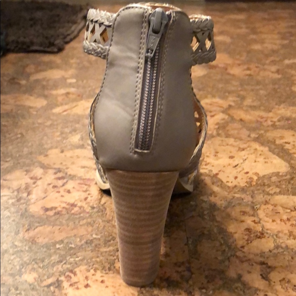 Block sandal - Picture 3 of 3